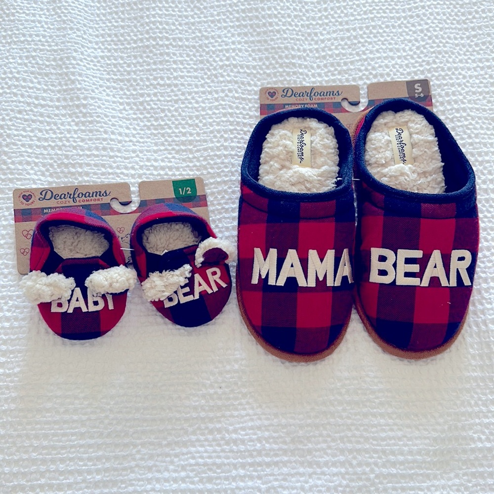 Dearfoams - NWT Matching Mama Bear and Baby Bear Slippers -size 6